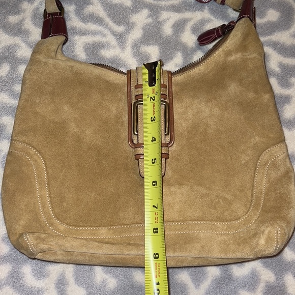 🤎Coach🤎 NWOT GORGEOUS 100% suede tan hobo bag. Never used! - Picture 9 of 12